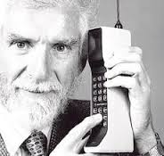 Chekai's used mobile phone (looks like 1985)