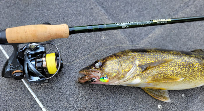 Junk Water Fishing for a Net Full of Fish - Custom Jigs & Spins