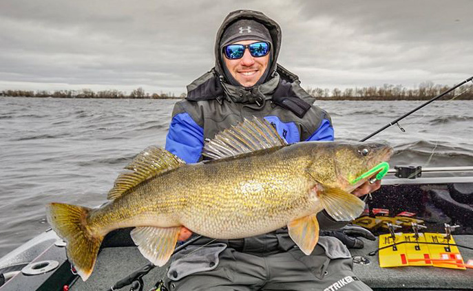 PLASTICS & MINNOWS FOR SPRING WALLEYES!! #walleye #riverfishing